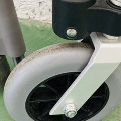 歩行器　介護の画像