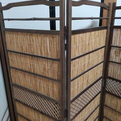日本屏風(組子細工に黒竹)の画像