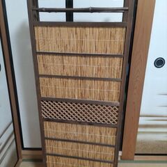 日本屏風(組子細工に黒竹)の画像