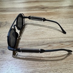 【オシャレアイテム】ラウンドサングラス ブラックレンズの画像