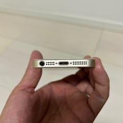 SIMロック解除済み！初代iPhoneSE 64GB ゴールドの画像