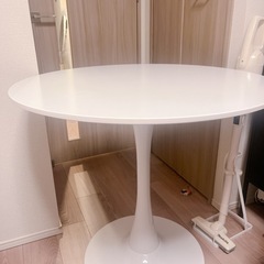 カフェテーブル ダイニングテーブル の画像