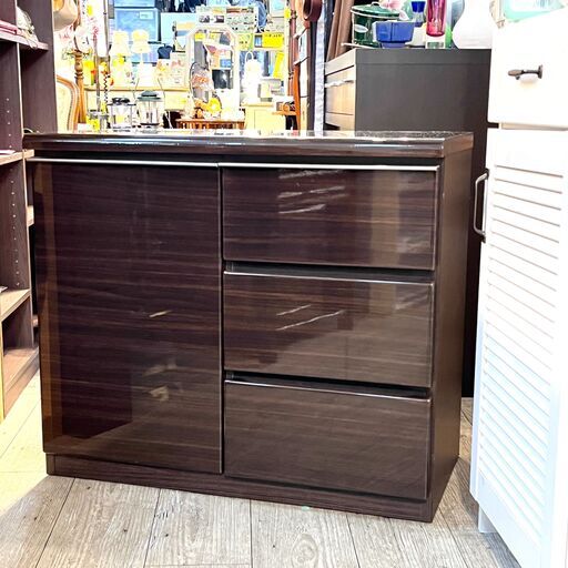 ニトリ リビングキャビネット ポスティア ダークブラウン 光沢仕上げ