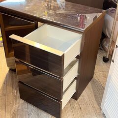 ニトリ リビングキャビネット ポスティア ダークブラウン 光沢仕上げ