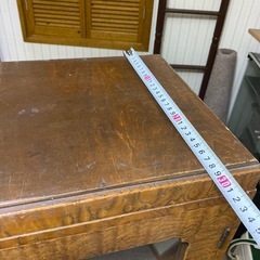 昭和レトロな本棚の画像
