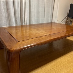 木製テーブル