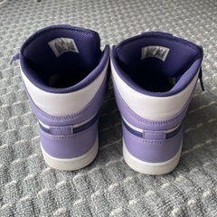 ナイキ エアジョーダン1 MID スカイパープル 26cmの画像