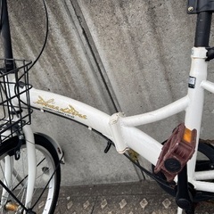 折りたたみ自転車 20インチ カゴ付き サビあり（京都）の画像
