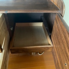 ドレッサー(鏡台)の画像