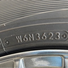 【ほぼ未使用】2023年製 225 55 R17 TOYOタイヤ　スタッドレスの画像