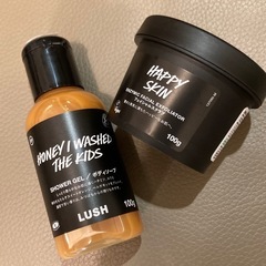 LUSH 洗顔 ボディソープ   ギフトセット フェイシャルスクラブ ハッピースキン みつばちマーチ シャワージェル  の画像