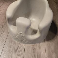 Bumbo バンボベビーソファーテーブル付き【正規総輸入元】サンドベージュ
の画像