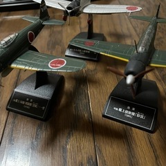 戦艦大和、航空母艦赤城、艦上爆撃機、艦上偵察機「彩雲」、戦闘機「烈風」　プラモデルの画像