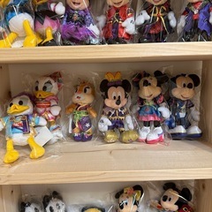 激安！！【新品未使用タグ付き】Disney ディズニー　ぬいぐるみバッジ　大量まとめ売り　32体　の画像
