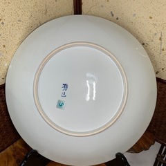 【有田焼 哲山作】配送可能　白磁色絵金彩 額皿 扇面牡丹図 共箱・皿立付 在銘 大皿 飾皿 色絵 骨董 時代物の画像