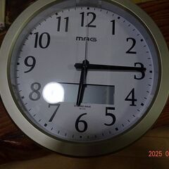 壁掛け時計の画像