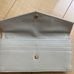 ♦︎未使用♦︎長財布 ベージュの画像