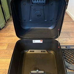 【新品未使用】GIVI リアボックス モノロック 32L B32NB ブラックの画像