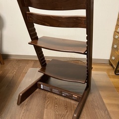 ストッケ トリップトラップ ハイチェアの画像