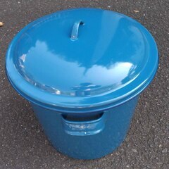 逗子 ホーロータンク 29㎝ 19L 梅干し 梅酒 ぬか床容器 味噌 浅漬け マリネ 野田琺瑯 ストッカー 熟成 味 長期保存 酸味 食品 琺瑯 ほうろう ガラス質 Enamel エナメル 鉄、アルミニウム 金属材料 表面 シリカを ガラス質 釉薬 ビーカー 砂糖 塩入れ 酸や塩に強い 浴室 キッチン 耐熱性、耐食性、耐久性、非吸着性 業務用 家庭用 調理器具 鍋:煮込み料理、茹で料理、揚げ物、蒸し料理、無水調理 ケトル マグカップ、タッパーの画像