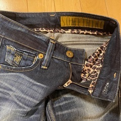 EDWIN SOMETHINGのデニムの画像