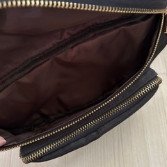 斜め掛けショルダーバッグの画像