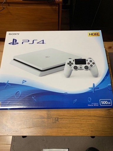 PS4ホワイト本体+ソフト６本