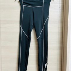 Reebok トレーニングウェアセット 黒の画像