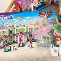 レゴ　フレンズ　ハートレイクシティのうきうきショッピングモール　LEGOの画像