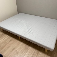 【美品】ダブルベッド足付きマットレスの画像
