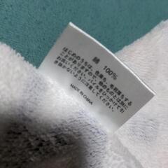 タオルと食品用ラップ の画像