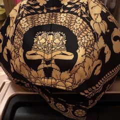 versace バロッコ　帽子の画像