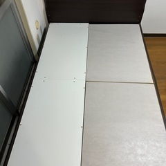ニトリ 収納付きベッド（セミダブル）の画像