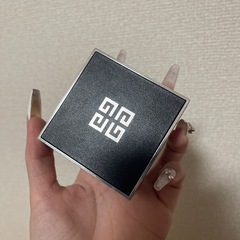 givenchy パウダーの画像
