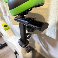FITBOX フィットネスバイク スマホホルダー付きの画像