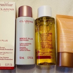 【CLARINS】スキンケアセット（日焼け止め、ブライトニング）の画像