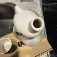 小倉陶器猫型徳利と水玉カップセットの画像