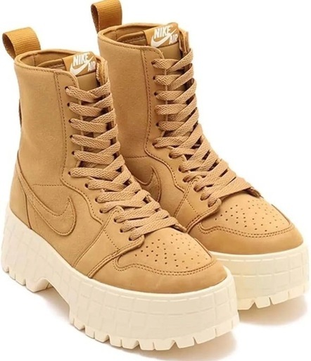 最終値下げ！Nike ベージュ ハイカットスニーカー