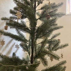 【募集中】【お値下げ予定なし】IKEA クリスマスツリー　150センチ　飾り　足元隠しの画像