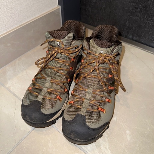 Columbia トレッキングシューズ ハイカット オリーブグリーン 25cm