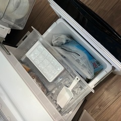 TOSHIBA 冷蔵庫　2021年製の画像