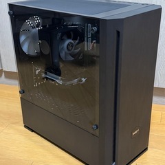 ゲーミングPC パソコンの画像