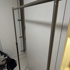 ハンガーラックの画像