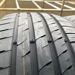 国産に近い！高性能！TOURADOR TYRE（トゥラドタイヤ） X SPEED TU1 235/35R19の画像