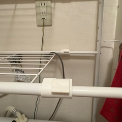 洗濯機ラック 幅調節可能の画像