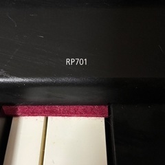 電子ピアノ　Roland RP701の画像