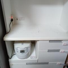 食器棚の画像