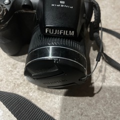 FUJIFILM FinePix S3200 デジタルカメラ 光学24倍ズームの画像