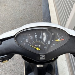 4208.定番人気　62ディオ　バッテリー、ミラー新品　千葉県柏市　即日配送、自走引き取りも可能の画像