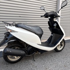 4208.定番人気　62ディオ　バッテリー、ミラー新品　千葉県柏市　即日配送、自走引き取りも可能の画像